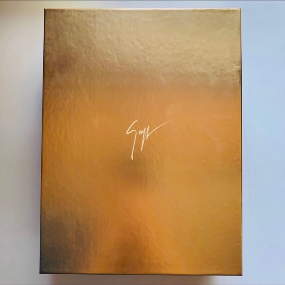 GIUSEPPE ZANOTTI Kids Black Logo 🐑 Furry Sneaker - Picture 5 of 5